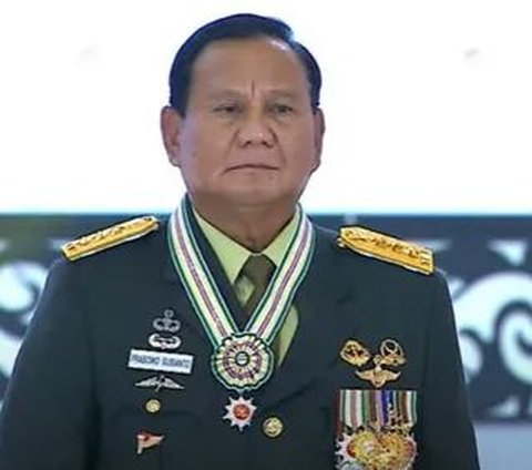 Usia 72 Tahun jadi Jenderal Bintang 4, Potret Prabowo di Barisan Jenderal Muda TNI Polri Tak Kalah Gagah