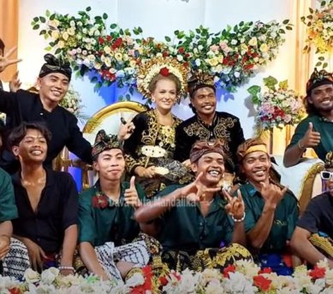 Meriah, Momen Pernikahan Pria Kampung Asal Lombok dengan Bule Cantik dari Australia