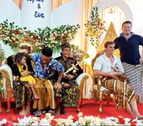Meriah, Momen Pernikahan Pria Kampung Asal Lombok dengan Bule Cantik dari Australia