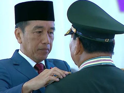 Reasons Jokowi Gives Prabowo a Promotion: Proposal from the TNI Commander