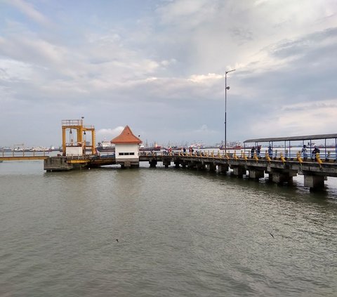 Dulu Jalur Utama Penyeberangan Surabaya-Madura, Kini Penumpang Kapal di Pelabuhan Ini hanya Pedagang Pasar