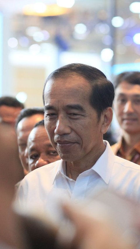 Tak Menyangkal, Begini Respon Jokowi saat Ditanya Isu Gabung Golkar