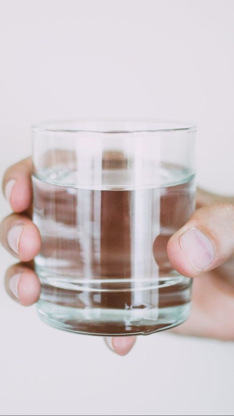 Efek Samping Minum Air Garam bagi Kesehatan Tubuh