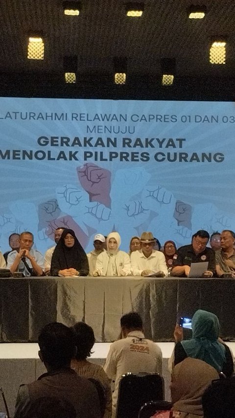 <br>Relawan AMIN dan Ganjar-Mahfud Berkumpul Tolak Hasil Pilpres, Minta DPR Lengserkan Jokowi