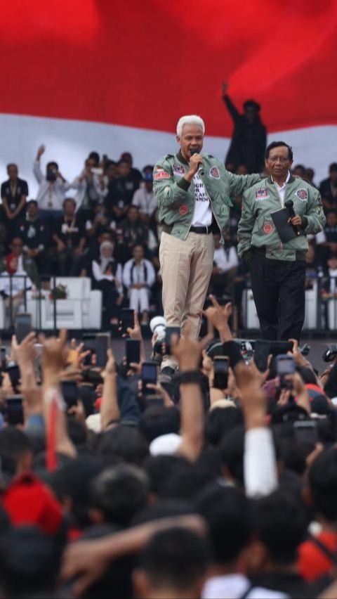 Survei Indikator Politik: 74,8 Persen Pemilih Ganjar-Mahfud Puas Kinerja Jokowi