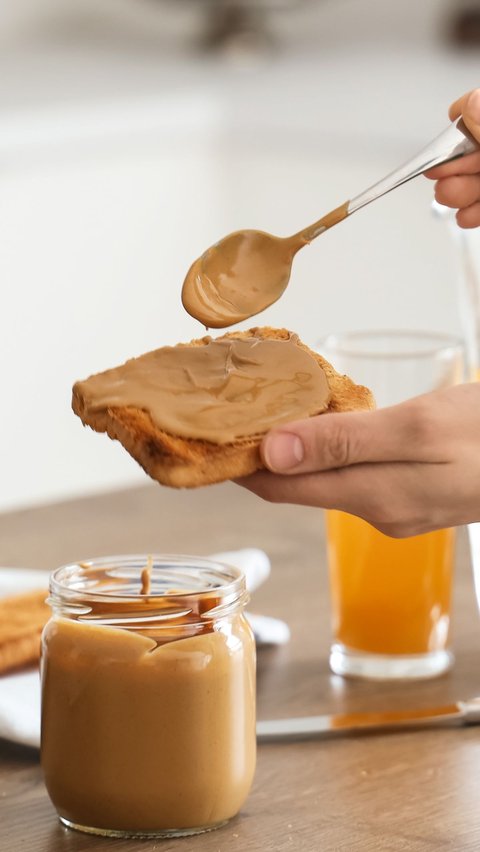 Make Peanut Butter with 4 Ingredients, Rich in Protein and Suitable for Complementary Feeding (MPASI).
