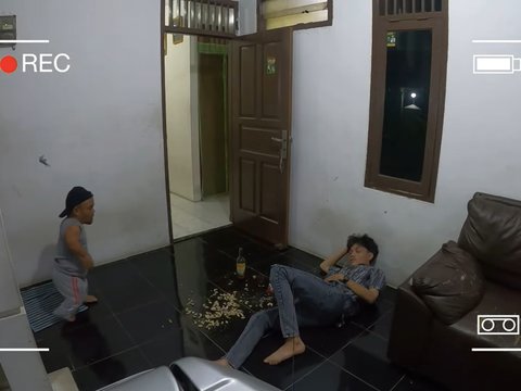 Di-Prank oleh Sang Anak yang sedang Mabuk Parah, Ucok Baba Ngamuk Ambil Air Lalu Disiram 'Astaghfirullah Anak Gua Jadi Mabuk Gini'