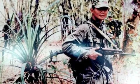 Prabowo mengawali karier militer sebagai Letnan Dua usai lulus dari Akmil Magelang.