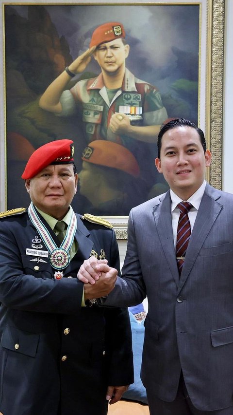 Tetap Kopassus, ini Potret Prabowo Subianto Pakai Baret Merah Usai Jadi Jenderal Bintang Empat<br>