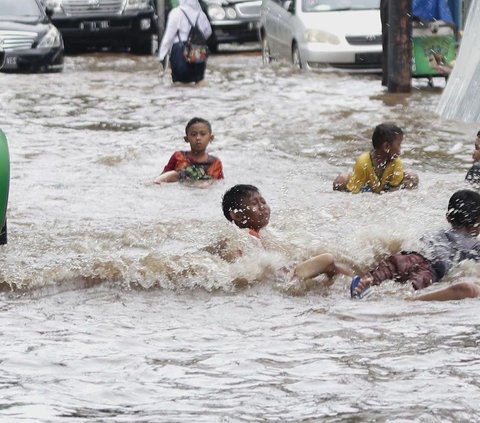 Lima Ruas Jalan di Jakarta Banjir Pagi Ini