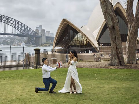 Viral! This Couple Holds a Wedding with KFC Theme, Costs Rp1.2 Billion