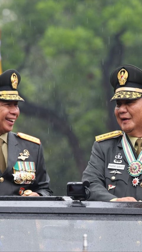 Momen Penuh Canda Jenderal Kehormatan Prabowo Tertawa Bareng Kapolri-Panglima TNI