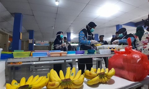 Uji Coba Makan Siang Gratis ala Prabowo di SMP Tangerang, Ternyata Menunya Ada Nasi, Gado-Gado, hingga Siomay