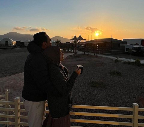 Semakin Berumur Makin Romantis, Potret Meisya Siregar dan Bebi Romeo 'Honeymoon' di Jordania