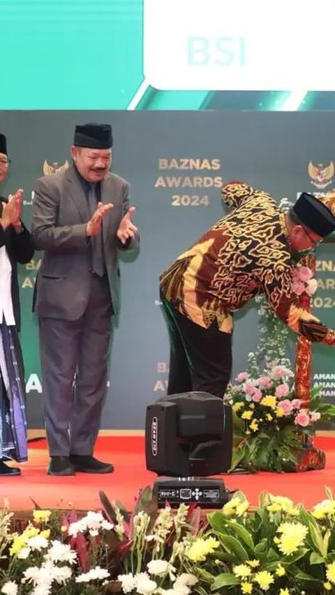 Ratusan Tokoh dan Lembaga Raih Baznas Awards 2024