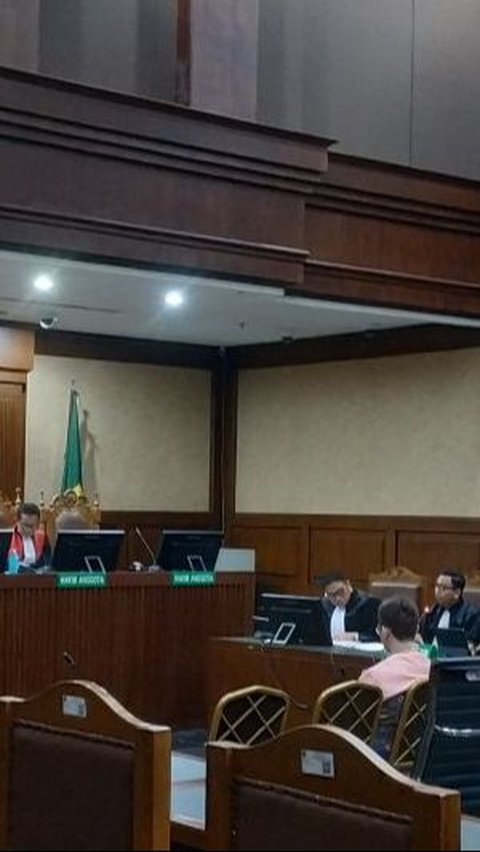 Sidang Dugaan Suap Pejabat MA, Kuasa Hukum Minta Hakim Bebaskan Dadan dari Tuntutan Karena Transaksi Sah