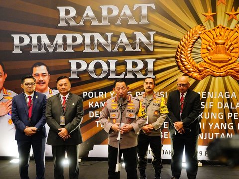 Kapolri Tekankan Persatuan-Kesatuan Modal Utama Wujudkan Indonesia Emas 2045 di Rapim Polri