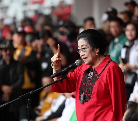 Megawati Reminds the Authorities: Hey Police, Hey Soldiers, Stop Intimidating My People