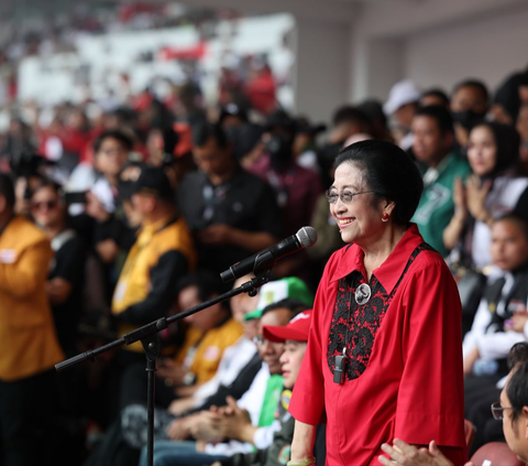 Megawati Pimpin Pemukulan 10.000 Kentongan di GBK: Lawan Politik Uang dan Intimidasi