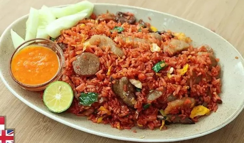 1. Nasi Goreng Merah Khas Makassar