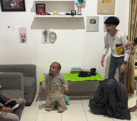 Ucok Baba Syok di Prank, Sang Anaknya Punya Utang Rp30 Juta ke Pinjol Sampai Didatangi Debt Collector