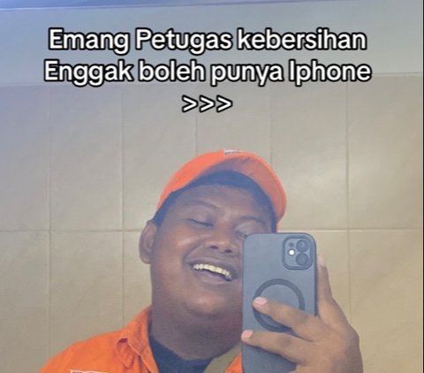 Kisah Pria Petugas Kebersihan Dinyinyirin karena Punya iPhone, Ungkap Perjuangan Kejar Paket C hingga 'Nyambi' Jadi Konten Kreator