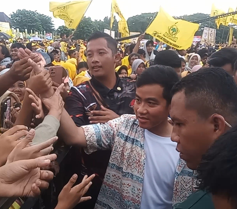 Kampanye Akbar di Bekasi, Ini Pesan Gibran kepada Pendukungnya Jelang Hari Pencoblosan