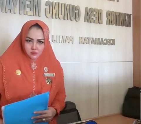 Fakta Sosok Wiwin Komalasari Kades Gunung Menyan Bogor yang Viral Pakai Tas Mewah, Potret Lawasnya Curi Perhatian