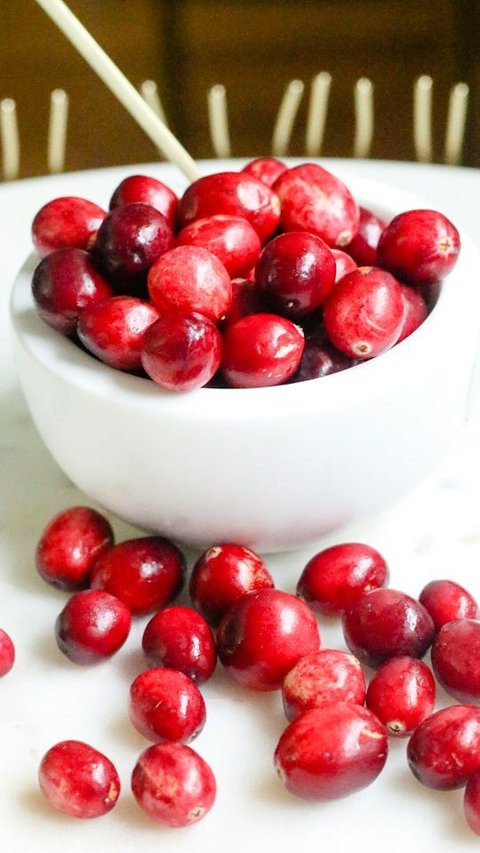 Classic Cranberry Sauce Recipe: A Simple And Versatile Sauce | trstdly