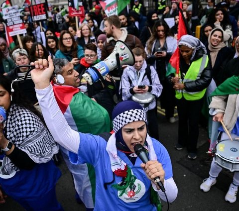 FOTO: Aksi Massa Pro Palestina di London Kembali Demo Tuntut Genjatan Senjata