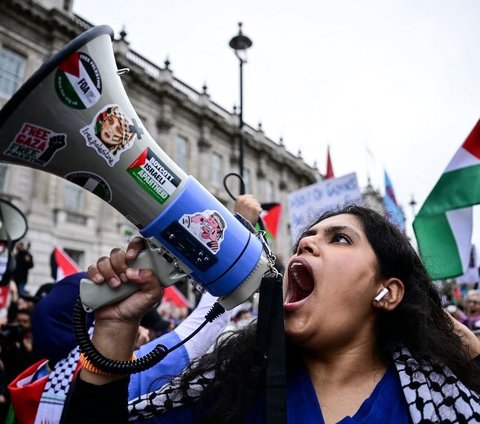 FOTO: Aksi Massa Pro Palestina di London Kembali Demo Tuntut Genjatan Senjata