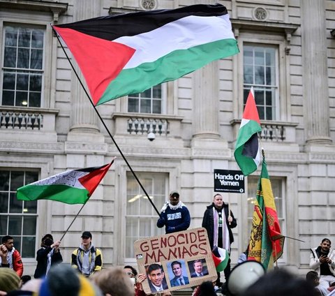 FOTO: Aksi Massa Pro Palestina di London Kembali Demo Tuntut Genjatan Senjata