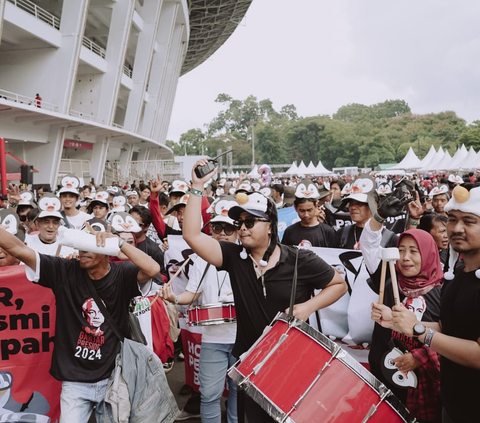 Aksi Bersih-Bersih Relawan Ganjar dan Pasukin, Simbol Kepedulian Jaga Bumi