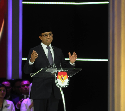 Anies dan Ganjar Kompak Kritik Bansos di Debat Terakhir, Sinyal Koalisi?