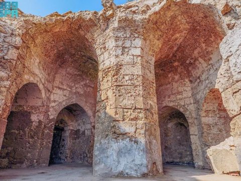 25.000 Pecahan Artefak dari Masa Awal Islam Ditemukan di Jeddah, Ada Porselen dari China