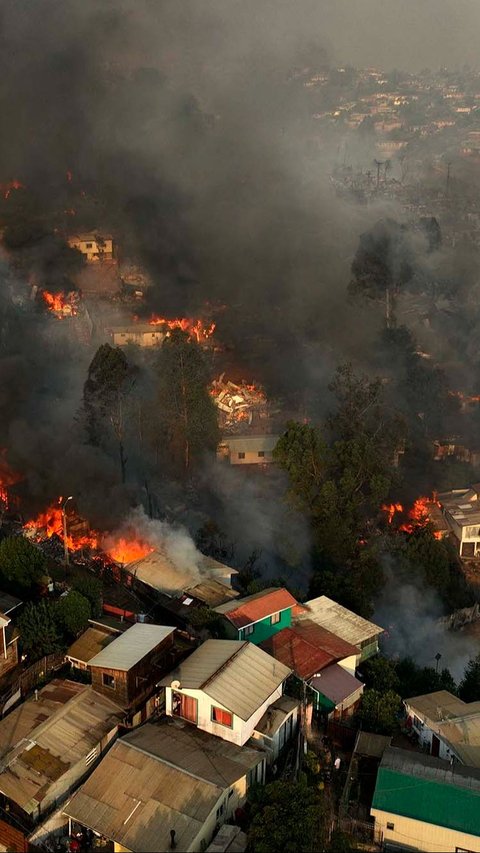 Sebagaimana dilaporkan Reuters, sebanyak 112 orang tewas dalam bencana ini. Sementara, ratusan orang lainnya dilaporkan hilang. Foto: AFP
