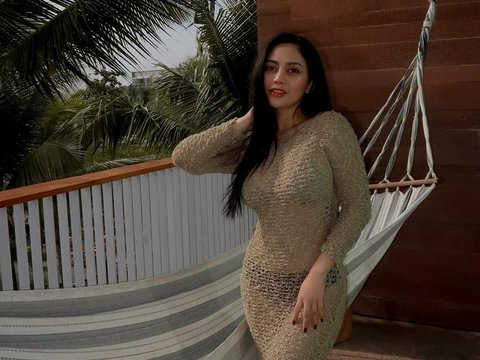 Wearing a Net Dress on a Vacation with Her Boyfriend, Rachel Vennya's Appearance Becomes the Talk of Netizens: 'Like a Bag of Onions'