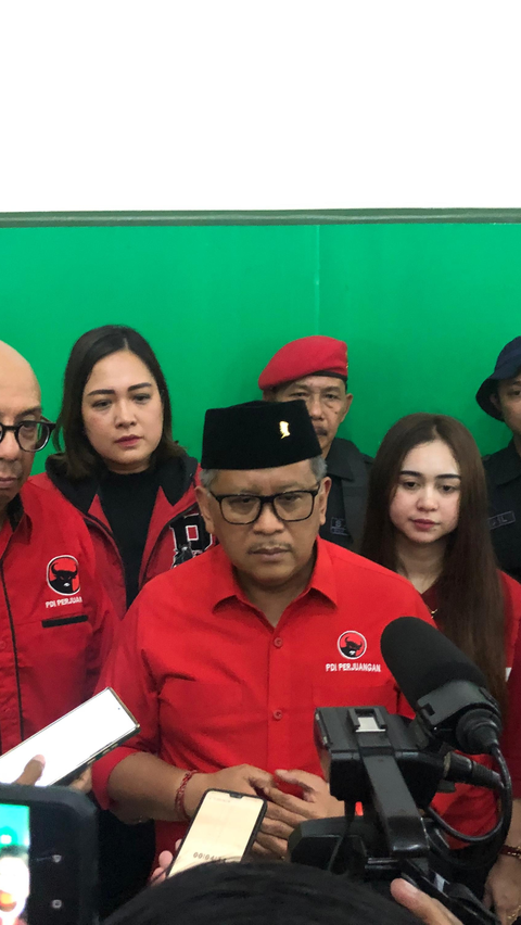 Sekjen PDIP Tegaskan Mahfud Lepas Jabatan Menko Polhukam Bukan soal Elektoral