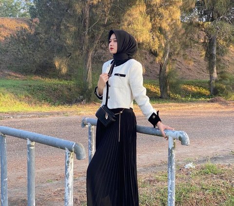 3 Inspirations for Hijab Look with A-Line Skirt