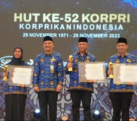 Lampaui Puncak Karir, Jaksa Agung ST Burhanuddin Terima Penghargaan Life Achievement Award KORPRI