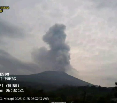 Gunung Marapi Sumbar Kembali Erupsi Setelah Mereda Lebih dari Sepekan