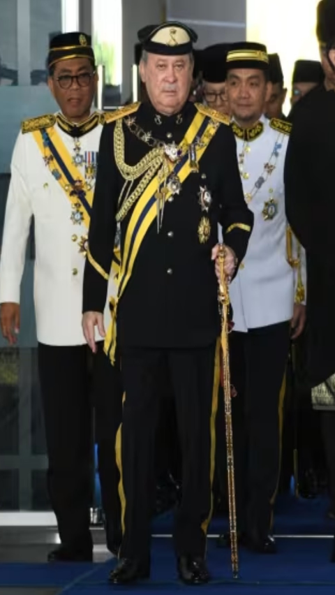 Sejak Kecil Bergelimang Harta, Sultan Ibrahim Iskandar Pernah Dihukum Masuk Militer dan Hidup Prihatin