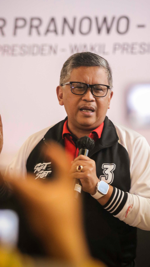 Hasto 'Kepleset' Puji Prabowo Pemenang Jelang Debat Capres Terakhir