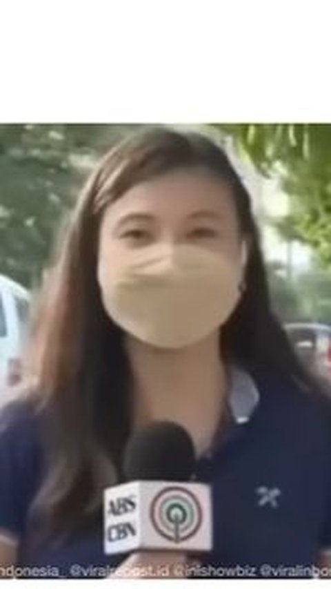 Reporter Lagi Live di Pinggir Jalan Tiba-Tiba Didatangi ODGJ, Tetap Tenang dan Santuy Meski Digelendoti