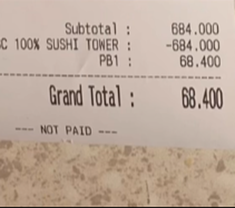 Viral Pasangan Kekasih Makan Sushi Berdua hingga Habiskan Piring Setinggi 1 Meter, Biayanya Bikin Warganet Bingung