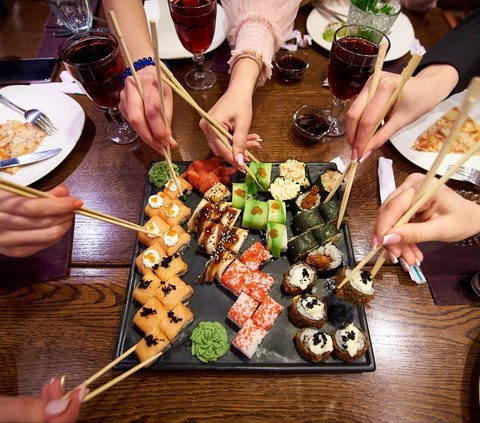 4 Interesting Facts About Sushi That Not Many People Know