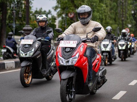 Lexi LX 155 Laris Manis, Unit Display pun 'Disikat' Konsumen