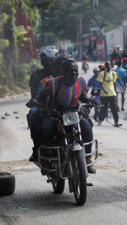 Sejak itu, kekosongan kekuasaan telah memunculkan geng-geng kuat yang sebagian besar berkumpul di sekitar dua aliansi utama, G9 dan G-Pep.<br>Foto: REUTERS/Ralph Tedy Erol<br>