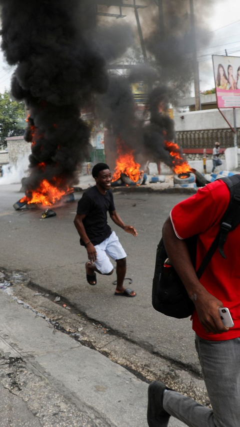 Menurut keterangan Kepala Human Rights Watch pada awal tahun ini telah memperkirakan sekitar 300.000 orang mengungsi akibat kekerasan tersebut.<br>Foto: REUTERS/Ralph Tedy Erol<br>