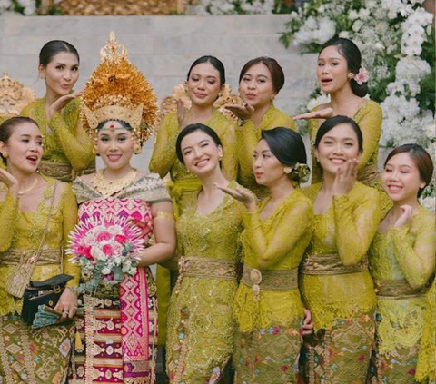 10 Potret Raline Shah Tampil dalam Balutan Busana Kebaya, Anggun dan Cantik!